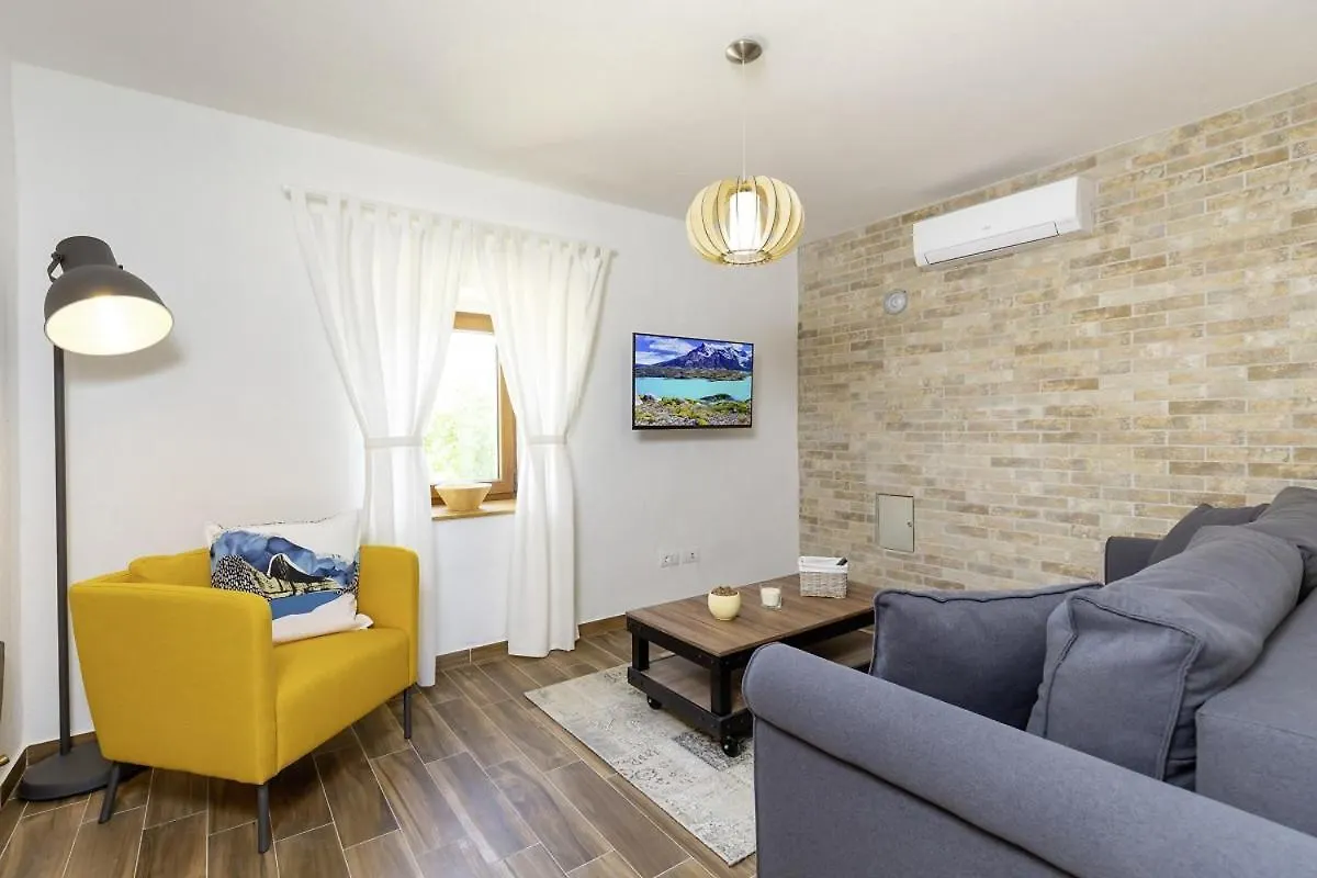 Almar In Rakalj - Haus Fuer 4 Personen Vila Croácia