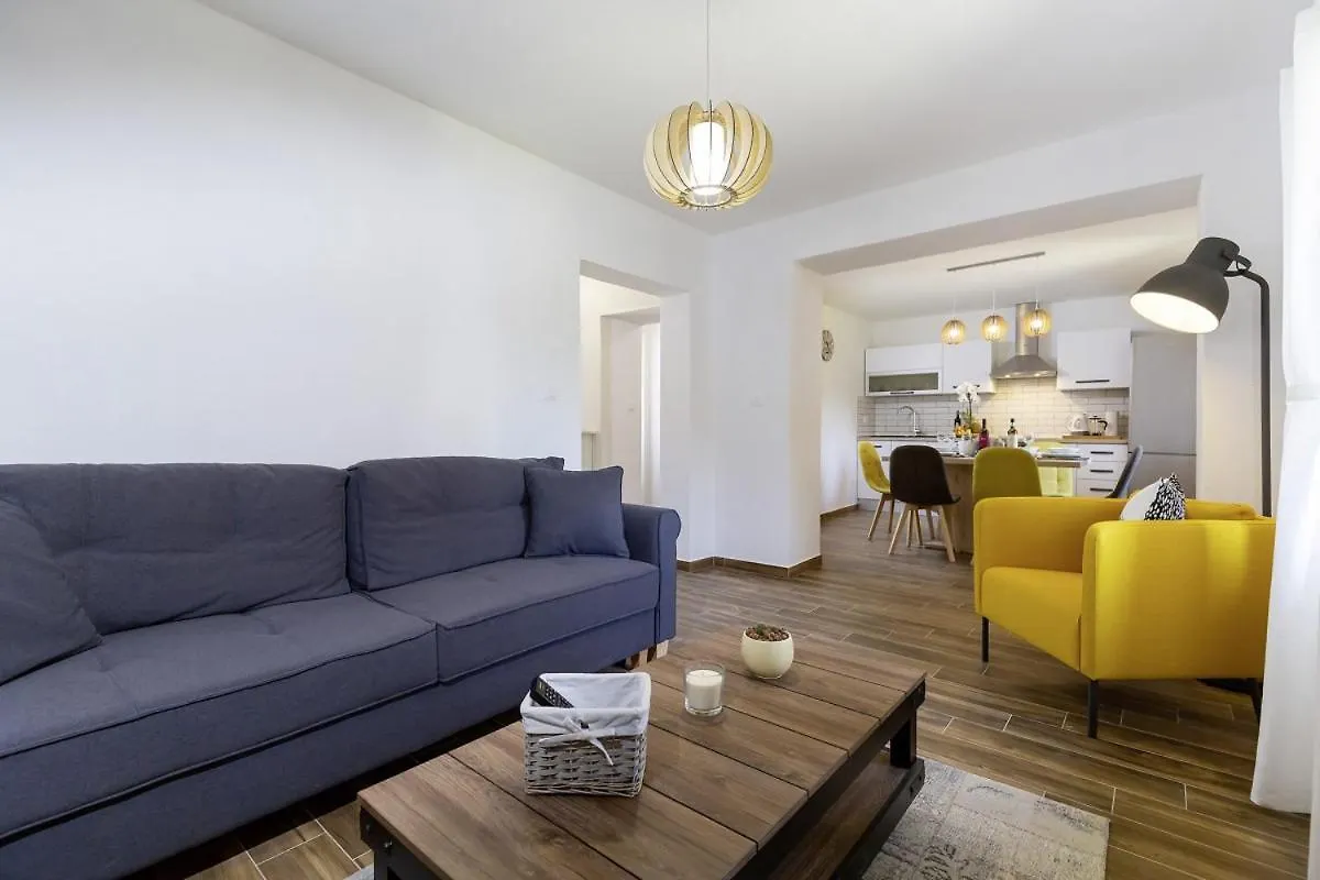 Casa de Férias Almar In Rakalj - Haus Fuer 4 Personen Vila